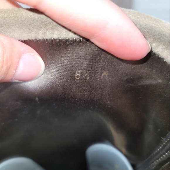 Stuart Weitzman Jocey Taupe Over The Knee Suede Flat Boots, sz 8.5 - Picture 6 of 16